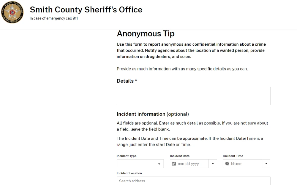 A screenshot from the Smith County Sheriff’s Office featuring anonymous tips regarding criminal activity, with sections to detail the incident and optional fields for incident information such as type, date, and location.